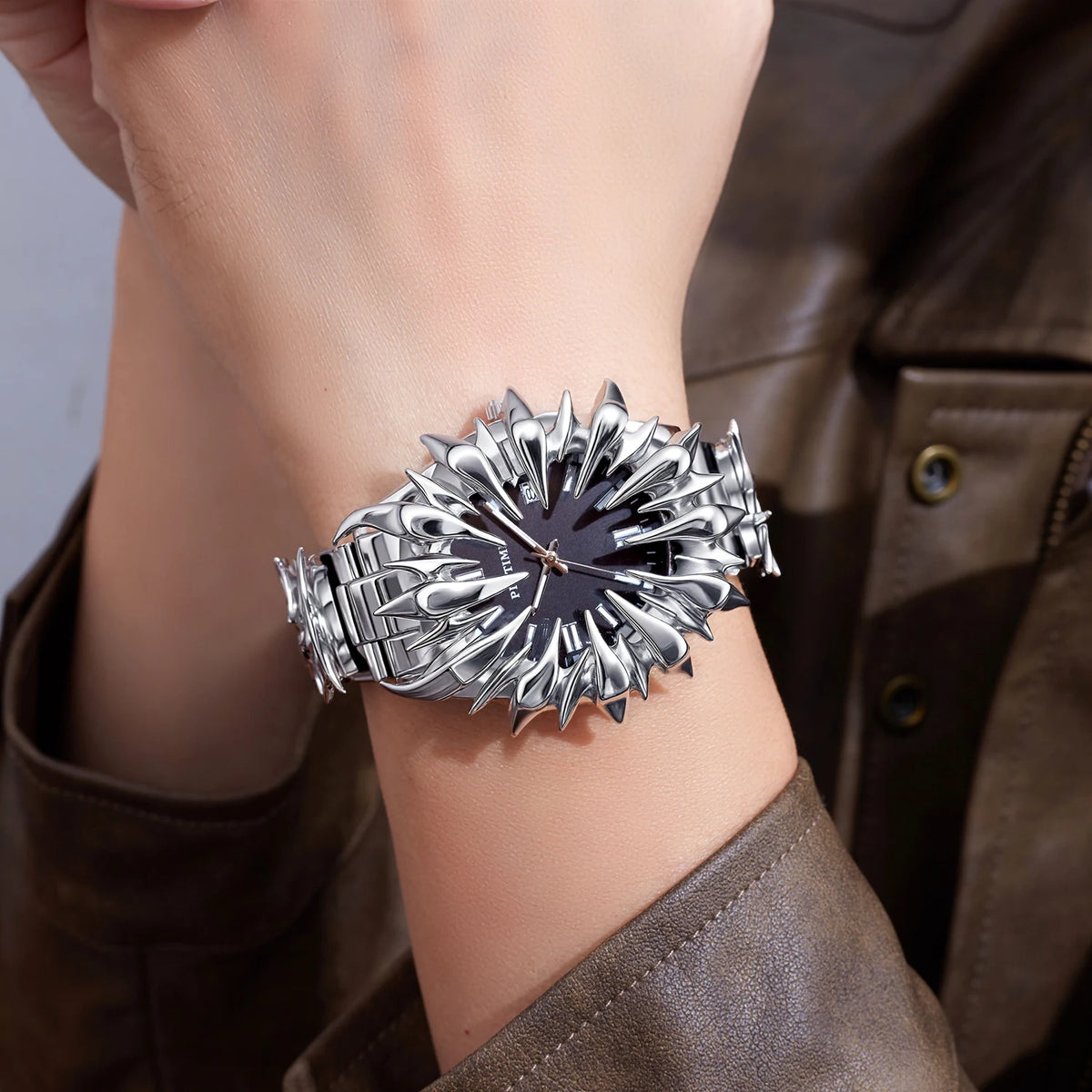 Wyvern Scale Spike Watch