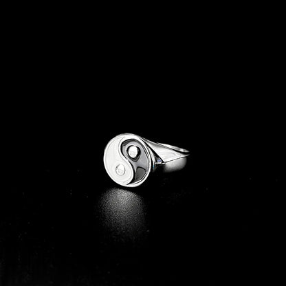 Eclipse Yin Yang Ring