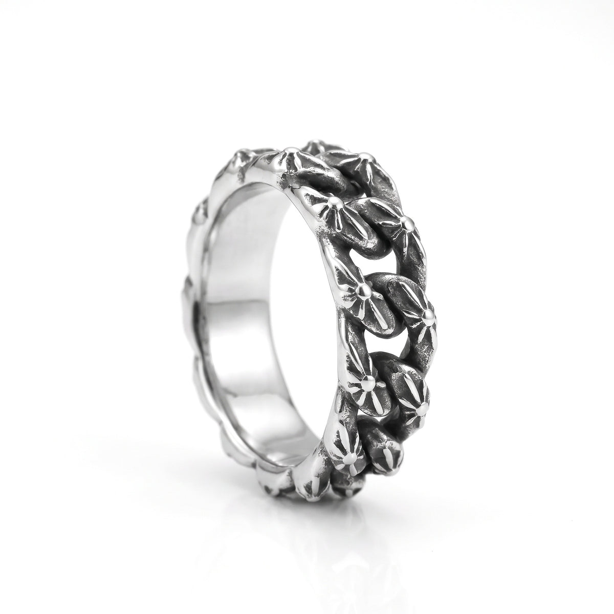 Havana 9mm Cuban link ring in stainless steel, side view on white background