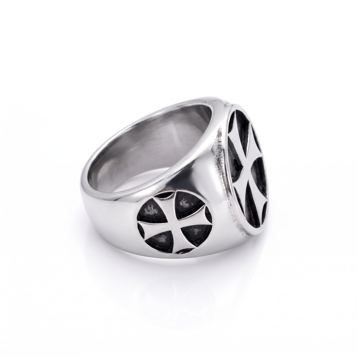 Seneschal Templar cross signet ring in stainless steel, side view showing the cross medallion on the band on white background
